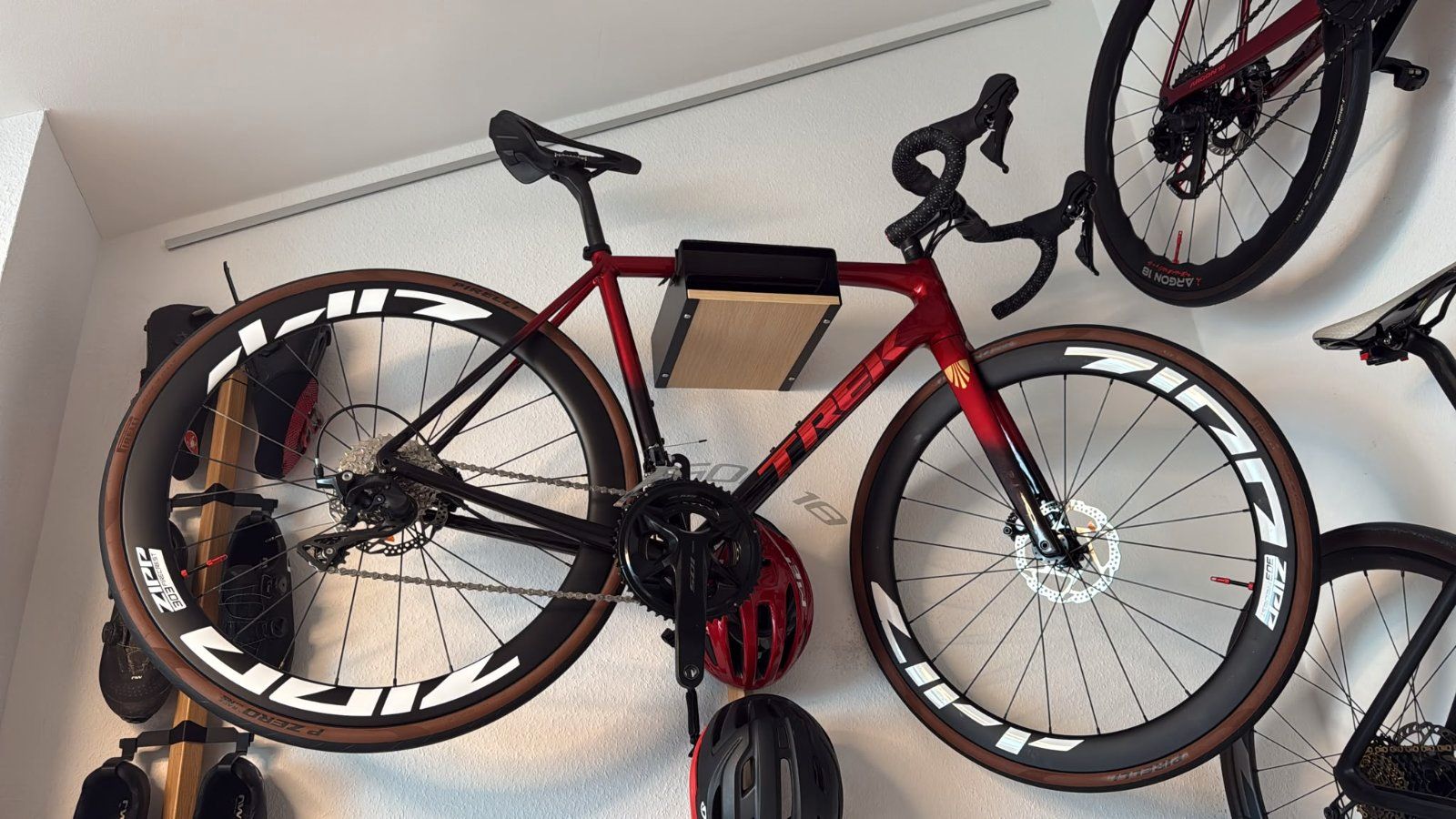 trek bicycle ede 2019 Madone SLR 8 Road Bike trek #cycling #roadbike #bikelife #madone
