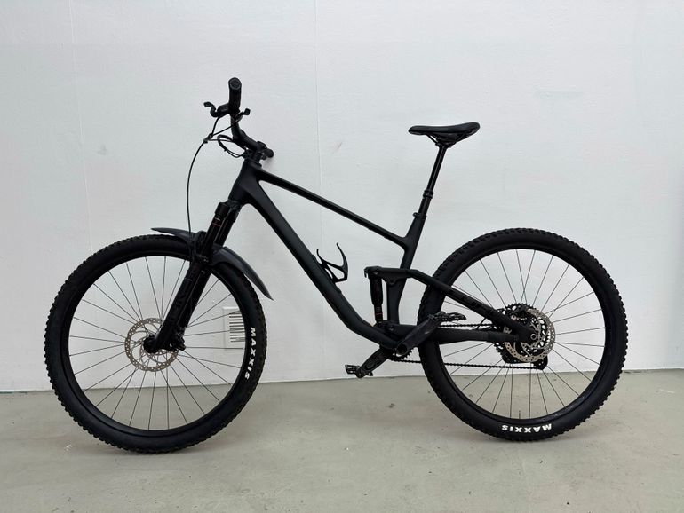 Used CUBE STEREO ONE44 C:62 PRO 2024 2024 Mountainbike, Black, 27.5, 29 — image 1 of 3