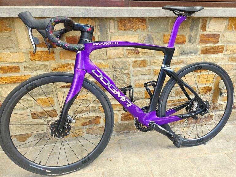 Pinarello DOGMA F DURA ACE Di2 2024 2024 Road & Gravel d'occasion — image 23 sur 24