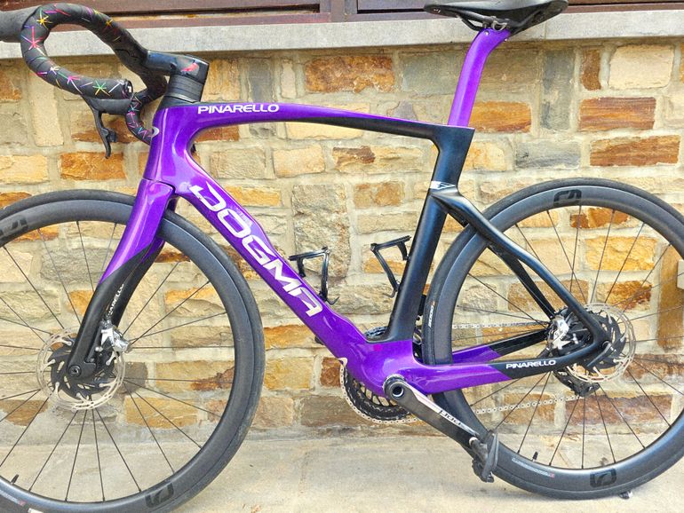 Pinarello DOGMA F DURA ACE Di2 2024 2024 Road & Gravel d'occasion — image 7 sur 24