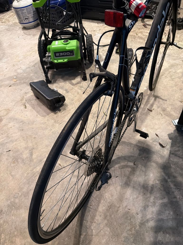 Used Cannondale Synapse CAAD L 2015 2015 Road & Gravel, Black — image 3 of 6