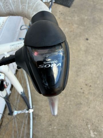 Used Specialized Dolce Elite Compact 2009 2009 Road & Gravel, White — image 6 of 11