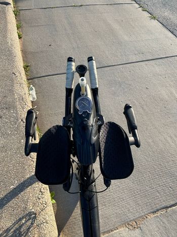 Used Felt IAx Shimano 105 Di2 2024 Road & Gravel, White — image 5 of 5