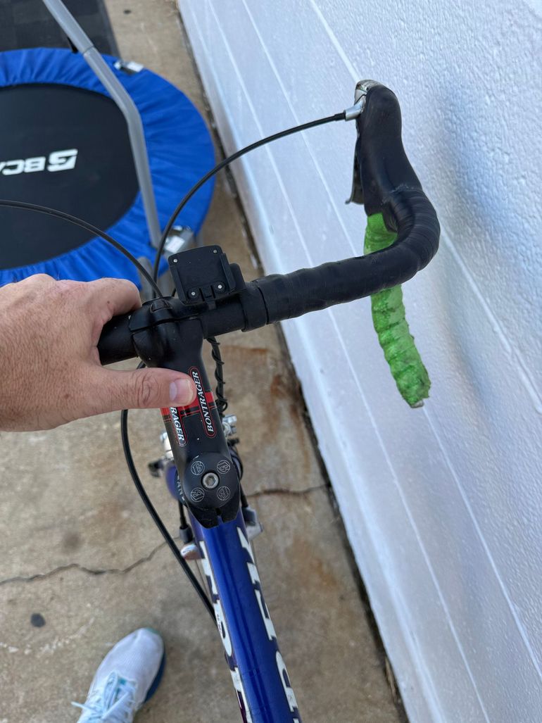 Used Trek 5200 WSD 2003 2003 Road & Gravel, Blue — image 8 of 9