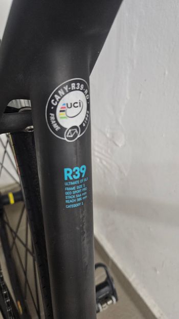Used Canyon Ultimate Shimano Dura Ace Di2 2018 Road & Gravel, Black — image 6 of 12