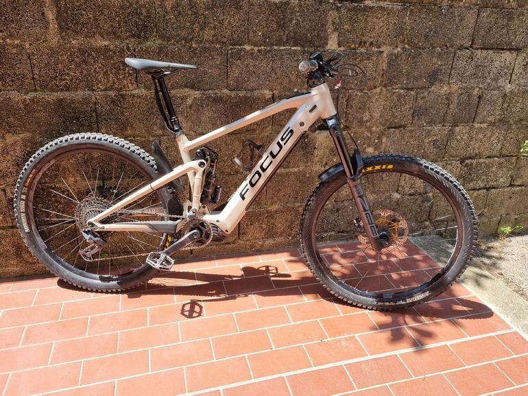Used Focus SAM² 6.8 2022 2022 Mountainbike, Black, 29 — image 1 of 13