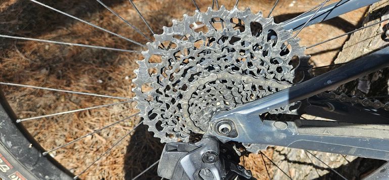 Canyon Lux Trail CF 8 2022 2022 Mountainbike d'occasion — image 3 sur 4