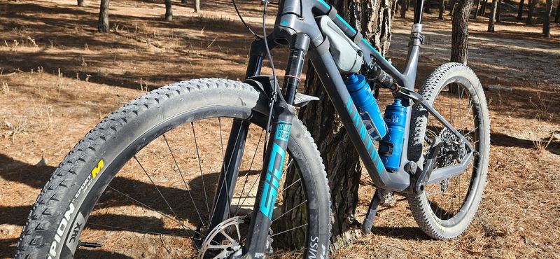 Used Canyon Lux Trail CF 8 2022 2022 MTB