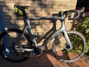 Używany Pinarello DOGMA F12 RED ETAP AXS Disc 2022 2022 Road & Gravel
