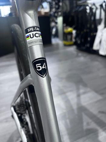 Used Specialized Tarmac SL8 Pro - Shimano Ultegra Di2 2026 2026 Road & Gravel, Light Gray — image 14 of 18