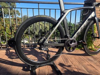 Trek Madone Shimano Ultegra Di2 2023 Road & Gravel d'occasion — image 4 sur 7