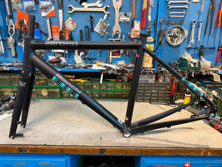 Used Bianchi ALLROAD. DISC. QUICK RELEASE. Frameset 2020 Road & Gravel, Black — image 2 of 19