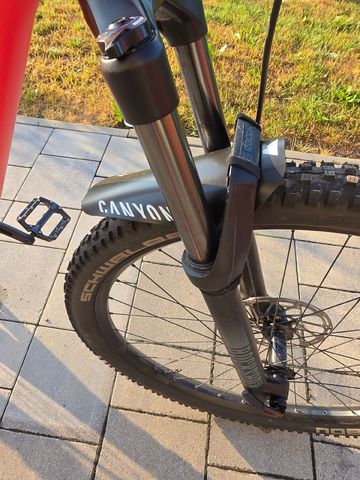 Used Canyon Neuron 5 2022 2022 Mountainbike, Red, 27.5, 29 — image 4 of 7