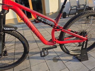 Used Canyon Neuron 5 2022 2022 Mountainbike, Red, 27.5, 29 — image 2 of 7