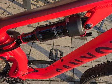 Used Canyon Neuron 5 2022 2022 Mountainbike, Red, 27.5, 29 — image 7 of 7