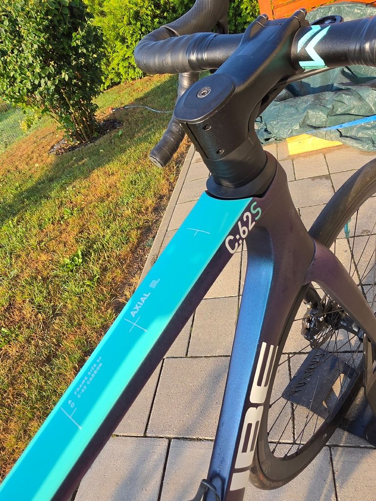 Used CUBE AXIAL WS C:62 SL 2022 2022 Road & Gravel, Blue — image 3 of 6