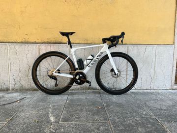 Käytetty Canyon Ultimate CF 7 A.50 2026 2026 Road & Gravel — kuva 1 / 5