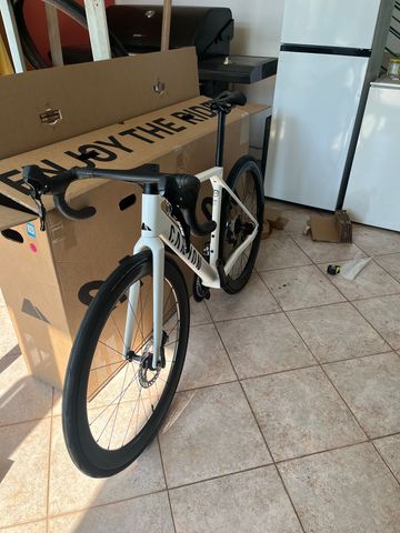 Käytetty Canyon Ultimate CF 7 A.50 2026 2026 Road & Gravel — kuva 3 / 5