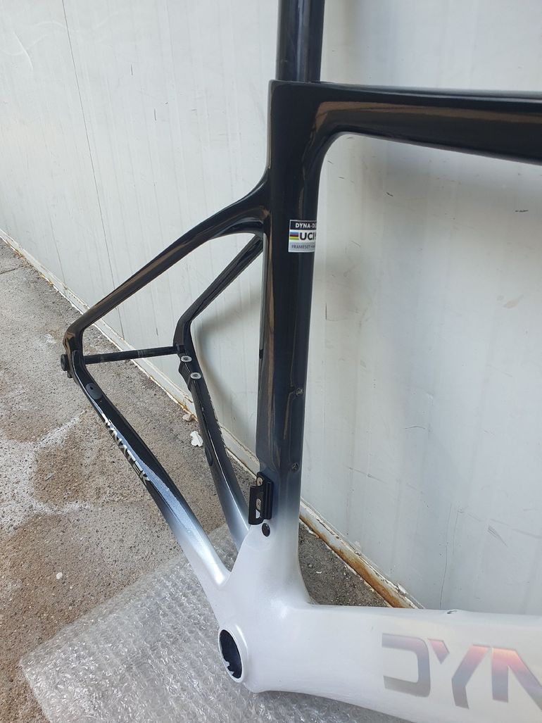 Used Dynatek Custom Frameset 2024 Road & Gravel, White — image 3 of 5