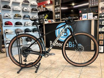 Used Trek Procaliber 2021 Mountainbike, Light Gray — image 1 of 14