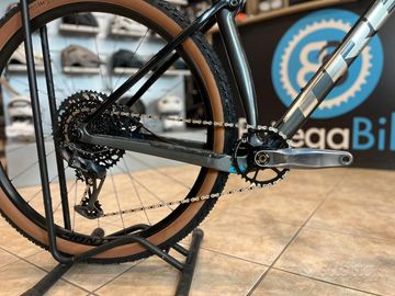 Used Trek Procaliber 2021 Mountainbike, Light Gray — image 2 of 14