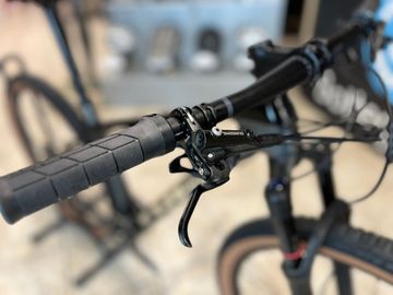 Used Trek Procaliber 2021 Mountainbike, Light Gray — image 7 of 14