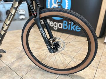 Used Trek Procaliber 2021 Mountainbike, Light Gray — image 9 of 14