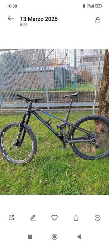 Used Mondraker SUPERFOXY CARBON R 2024 2024 Mountainbike, Black, 29 — image 3 of 4