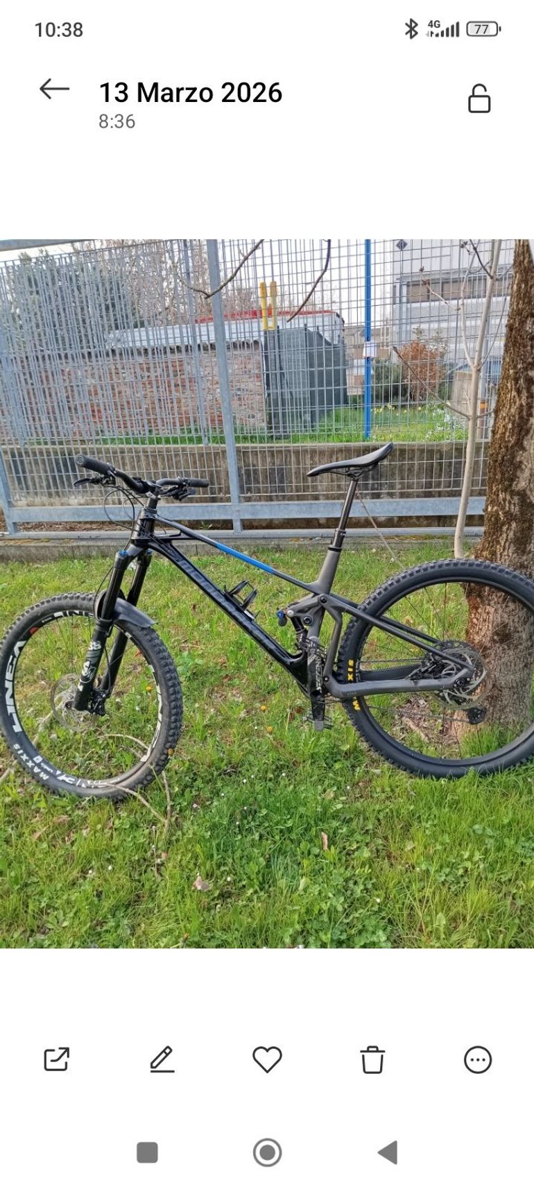 Used Mondraker SUPERFOXY CARBON R 2024 2024 Mountainbike, Black, 29 — image 3 of 4