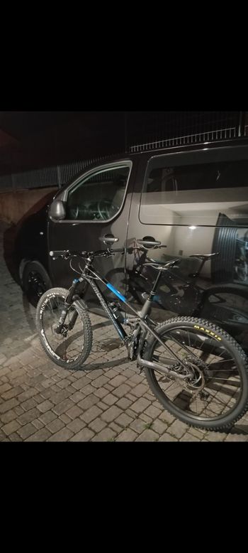 Used Mondraker SUPERFOXY CARBON R 2024 2024 Mountainbike, Black, 29 — image 4 of 4