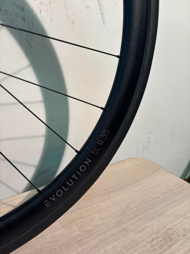 Używany CUBE ATTAIN C:62, SLX 2025 2025 Road & Gravel — zdjęcie 5 z 14