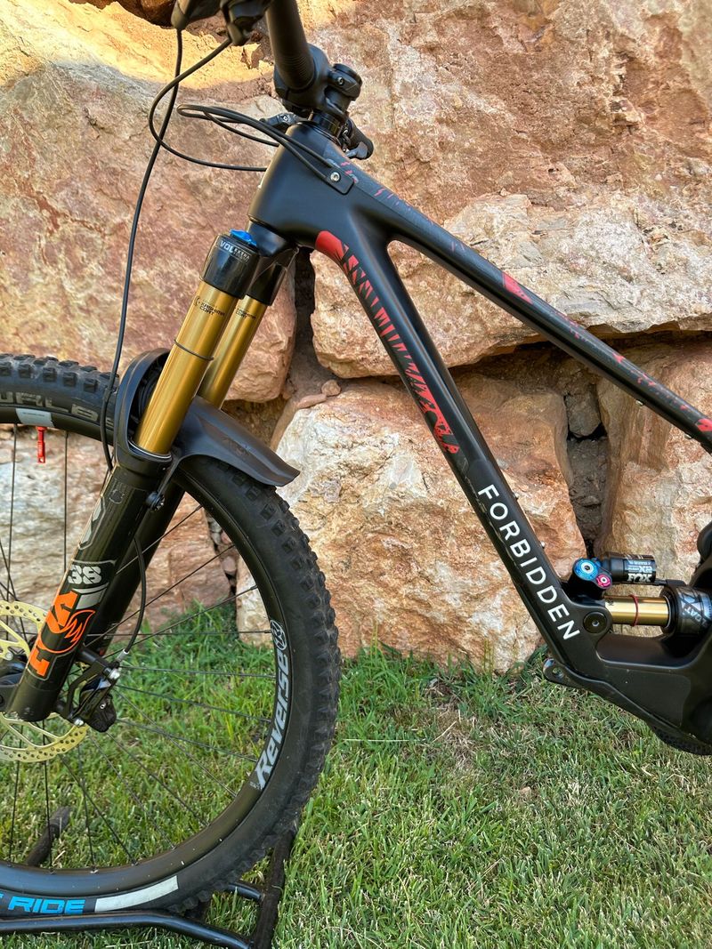 Used Forbidden Dreadnought Sram Eagle Transmission GX 2021 Mountainbike, Black, Mixed — image 9 of 35