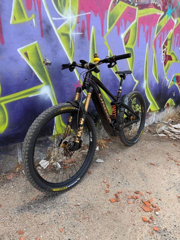 Gebrauchtes Orbea Wild M10 X01 Eagle AXS 2022 Mountainbike, Rot — Bild 3 von 18
