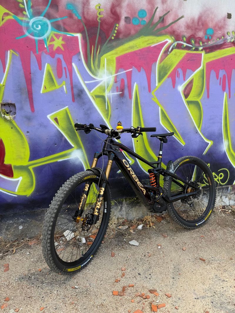 Tweedehands Orbea Wild M10 X01 Eagle AXS 2022 MTB