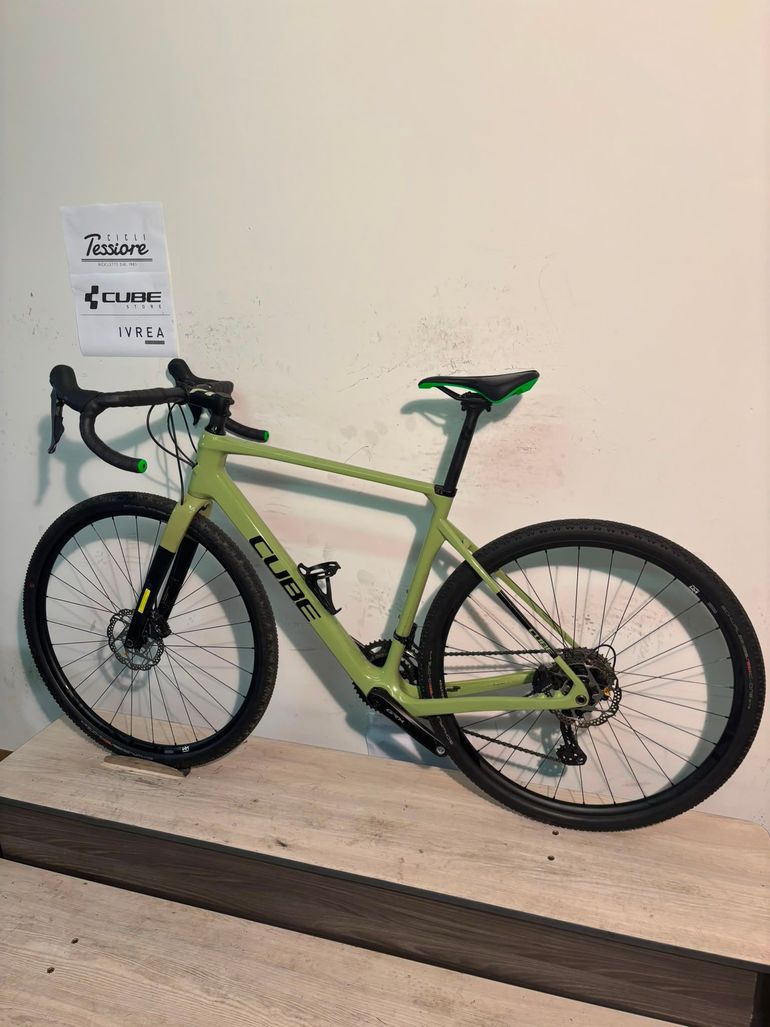 Tweedehands CUBE NUROAD C:62 RACE 2022 2022 Road & Gravel — afbeelding 3 van 12