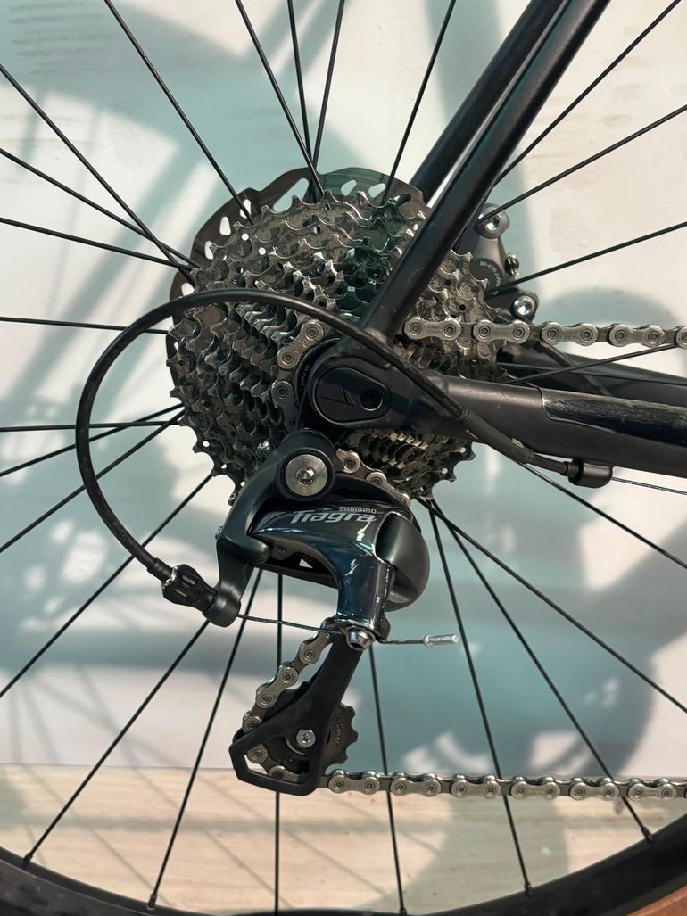 Used Canyon Endurace 6 2021 2021 Road & Gravel, Black — image 13 of 13