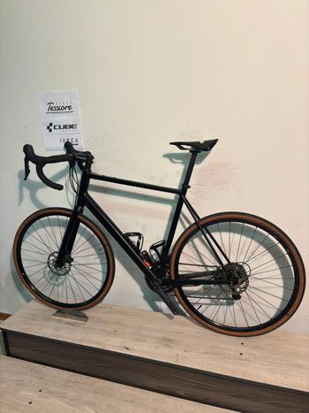 Used Canyon Endurace 6 2021 2021 Road & Gravel, Black — image 4 of 13