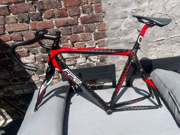 Gebrauchtes Pinarello Fp quattro easy-fit Frameset 2012 Road & Gravel, Schwarz — Bild 1 von 9