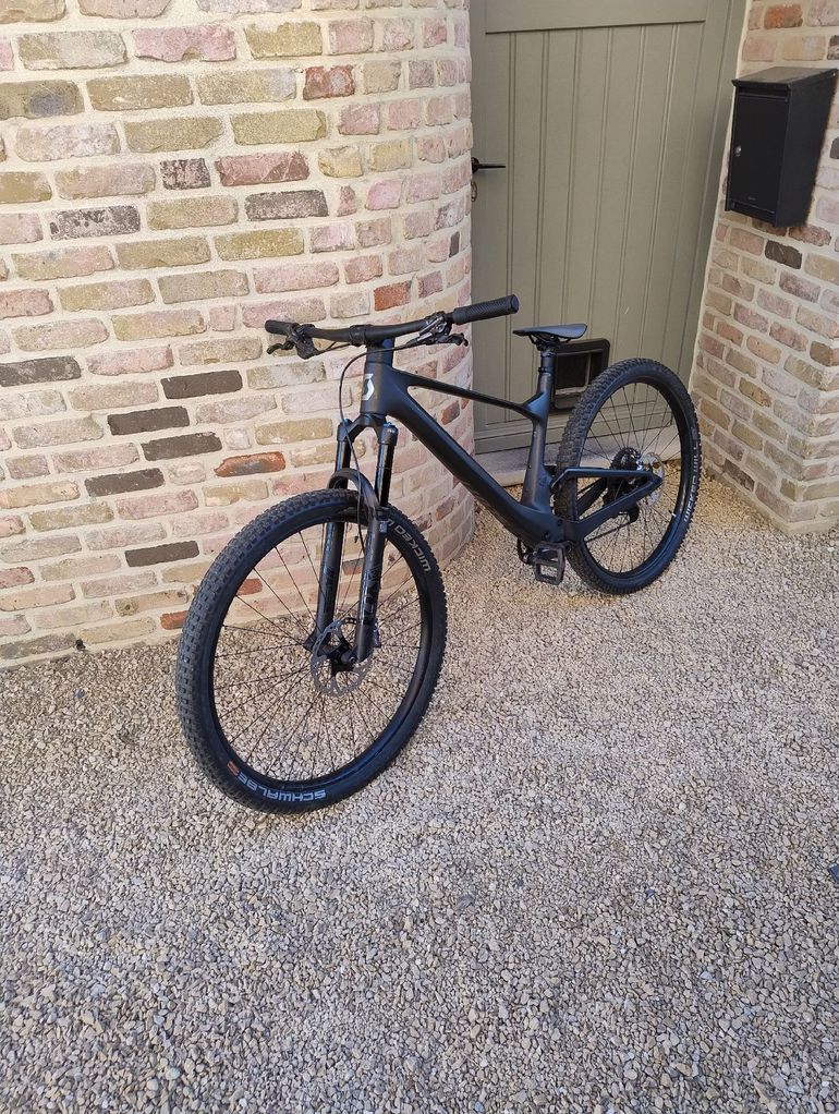 Used Scott Spark Shimano Deore XT 2025 Mountainbike, Black — image 13 of 15