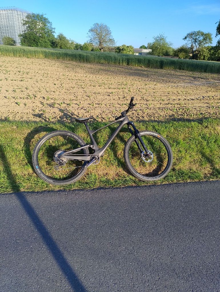 Used Scott Spark Shimano Deore XT 2025 Mountainbike, Black — image 3 of 15