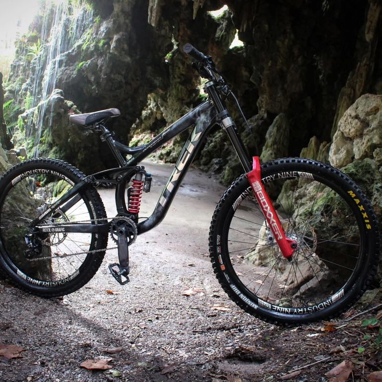 Used Trek Session SRAM GX DH 2015 Mountainbike, Black — image 7 of 10