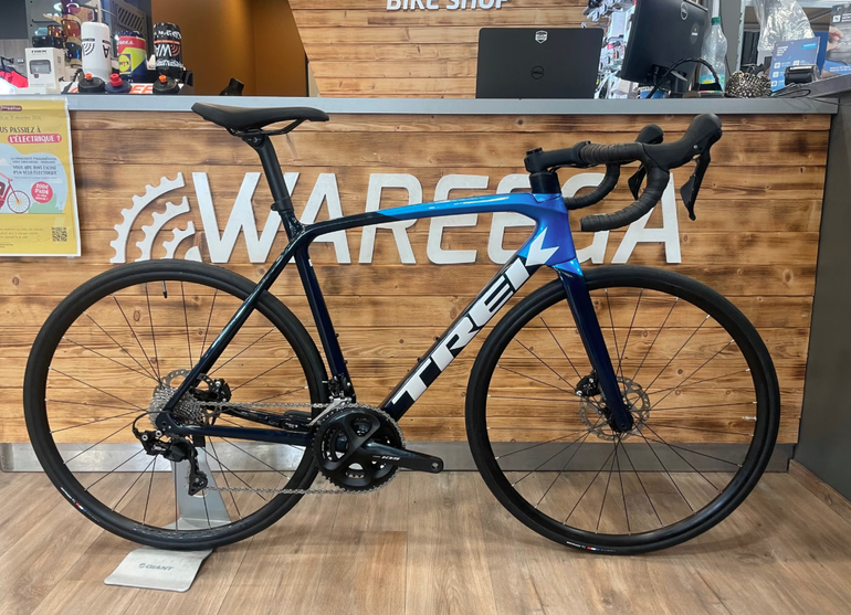 Used Trek Émonda SL 5 Disc 2022 2022 Road & Gravel, Blue — image 1 of 5