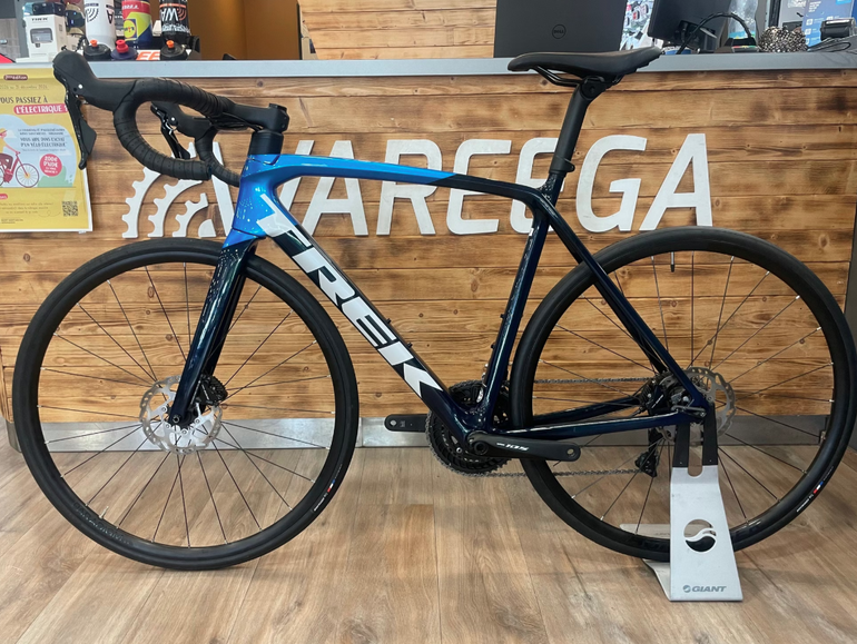 Used Trek Émonda SL 5 Disc 2022 2022 Road & Gravel, Blue — image 5 of 5