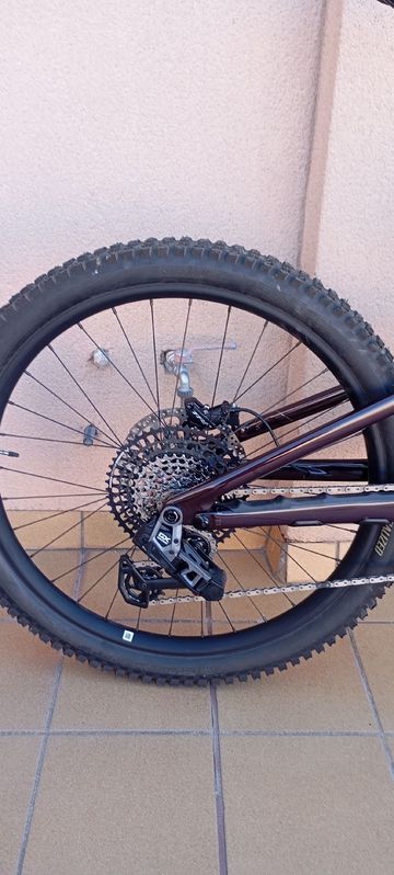 Used Specialized Turbo Levo SRAM GX Eagle AXS 2025 Mountainbike, Purple — image 21 of 25