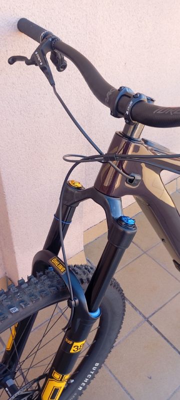 Used Specialized Turbo Levo SRAM GX Eagle AXS 2025 Mountainbike, Purple — image 9 of 25