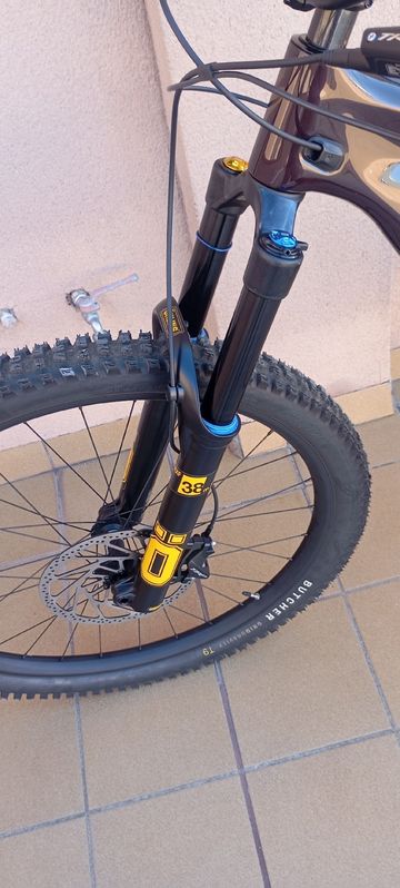 Used Specialized Turbo Levo SRAM GX Eagle AXS 2025 Mountainbike, Purple — image 4 of 25