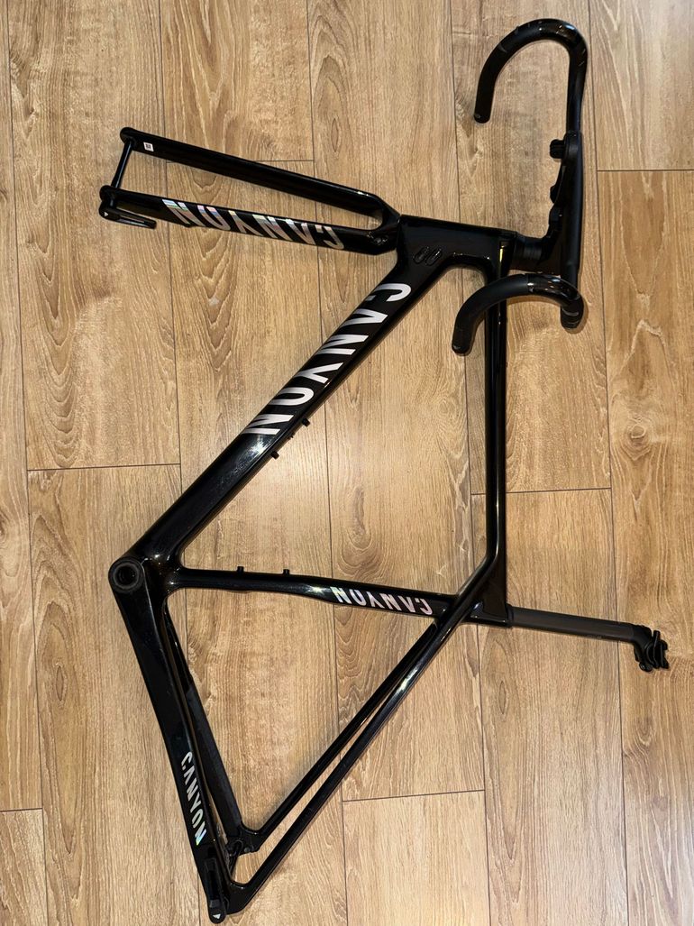 Used Canyon Endurace CF 6 2026 Frameset 2026 Road & Gravel, Black — image 5 of 19