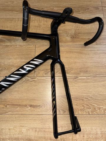 Used Canyon Endurace CF 6 2026 Frameset 2026 Road & Gravel, Black — image 4 of 19