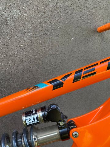 Gebrauchtes Yeti SB150 — T/Series / T3 2020 2020 Mountainbike, Orange — Bild 22 von 59