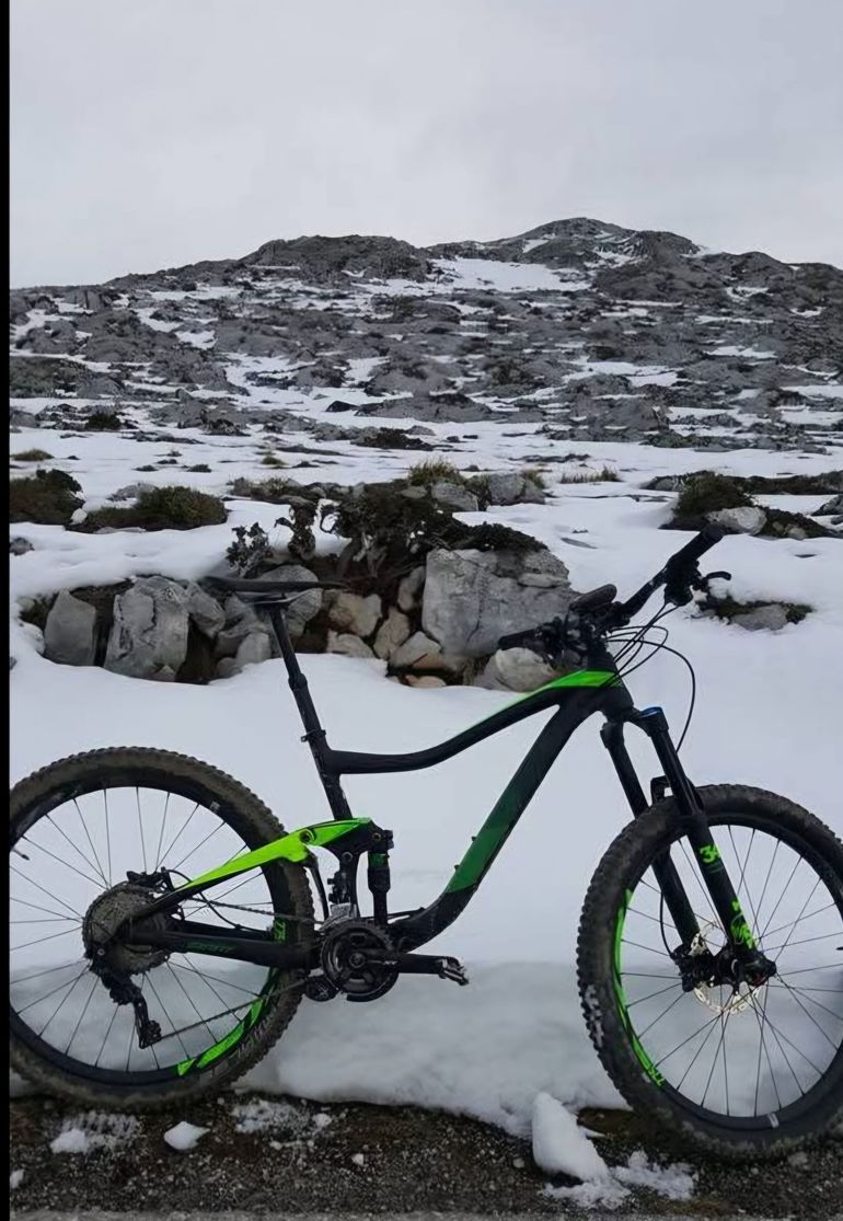 Used Giant Trance 2 2017 2017 Mountainbike, Black, 27.5 — image 6 of 6
